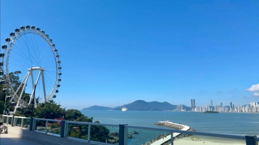 Apartamento Piscina Frente Mar - Loft Dubai - Roda Gigante - Paradisiaco - Mar *